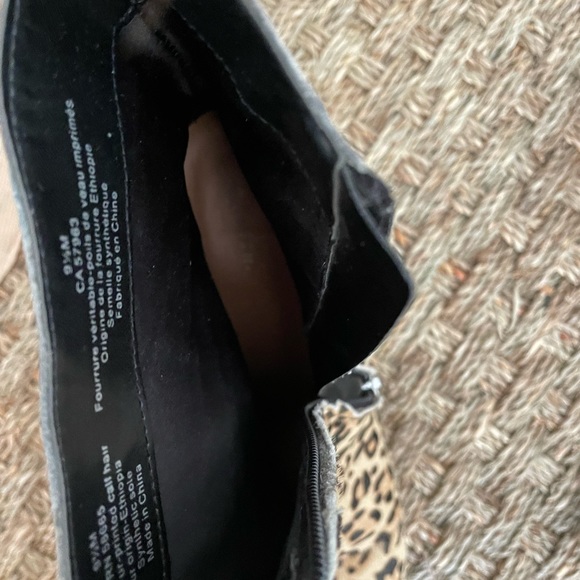 Leopard print booties size 9.5 - Picture 4 of 5